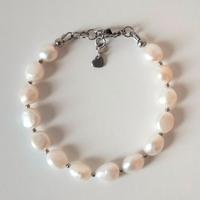 Bracciale donna con perle naturali e acciaio