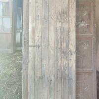 portone in legno massello primi 900