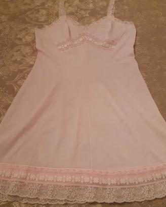 Sottovesti, camicie notte e vestaglie vintage