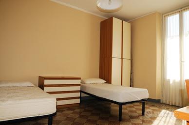 Posto letto a studentessa universitaria