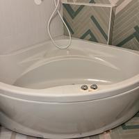 Vasca da bagno angolare