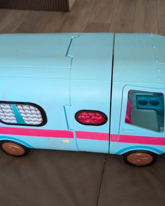 lol Surprise con camper e pop up store