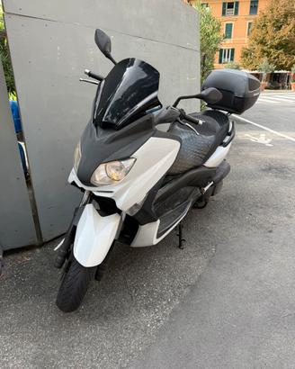 Xmax