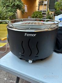 Barbecue a carbonella portatile