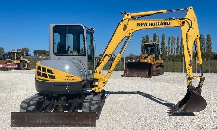 Miniescavatore - New Holland E 40.2 C