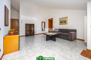 TRILOCALE CON BOX E CANTINA - LIBERO SUBITO - GREZ