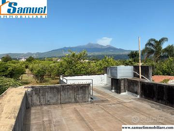 Altarello, borgo con terreno (CT)