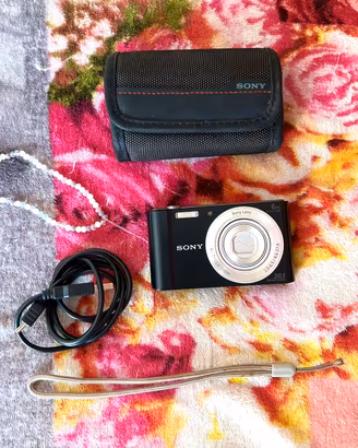 Fotocamera digitale Sony DSC W810 20 megapixel