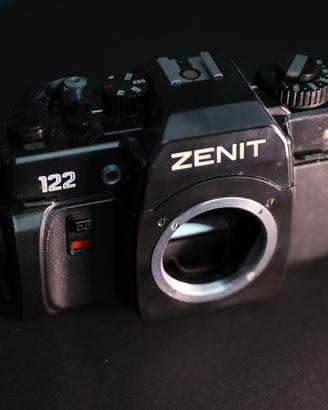 Zenit 122 + Obiettivo Helios 44M 58mm f/2
