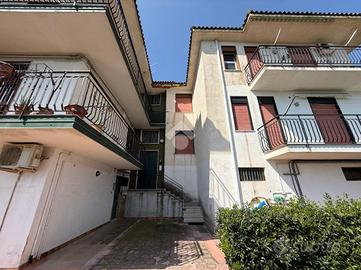 4 LOCALI A RIPOSTO