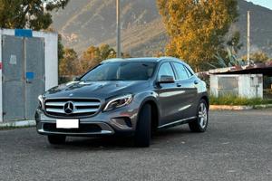 MERCEDES GLA 200d Automatic