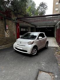 Toyota iq