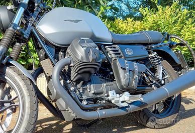 Moto Guzzi V7 III Stone ABS