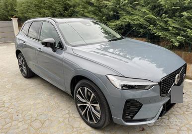 Volvo XC60 Plus Dark B4 Mild Hybrid