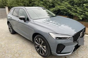 Volvo XC60 Plus Dark B4 Mild Hybrid