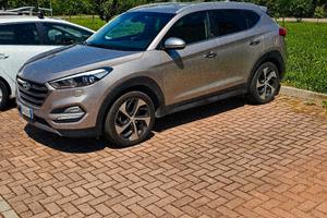 hyundai Tucson 1.7 crdi dct  Sound Edition 2/2018