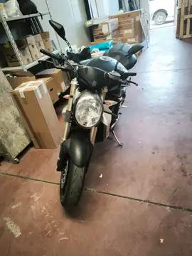 MV BRUTALE 989 R