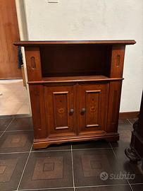 Mobiletto vintage in legno con intarsi