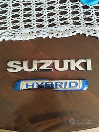 Suzuki loghi posteriore 