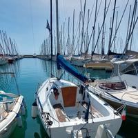 barca a vela benetau first 25.7