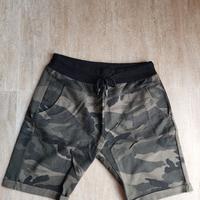 Pantaloncini corti militari