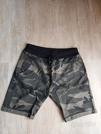 Pantaloncini corti militari