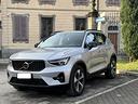 volvo-xc40-b3-automatico-ultimate-dark