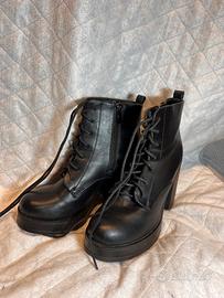 Stivaletto con tacco nero 37