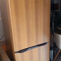 Frigorifero INDESIT grande