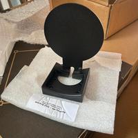 Staffa a muro per la stereo BangOlufsen M5