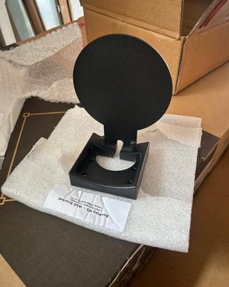 Staffa a muro per la stereo BangOlufsen M5