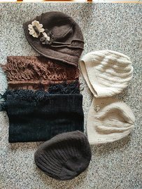 Lotto stock sciarpe e berrette