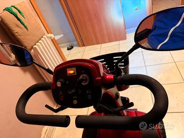 Scooter elettrico per disabili o anziani