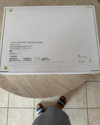 MacBook Pro 14"