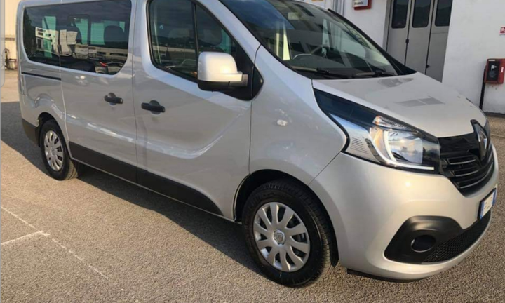 Renault trafic 9 posti 2018