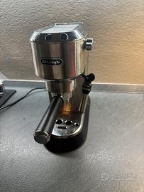 Macchina caffè e monta latte Delonghi Dedica