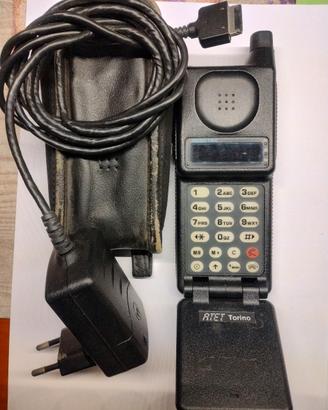 cellulare anni 2000