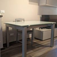 Tavolo calligaris in vetro temperato