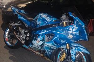 SUZUKI GSX R1000 LEGGETE BENE