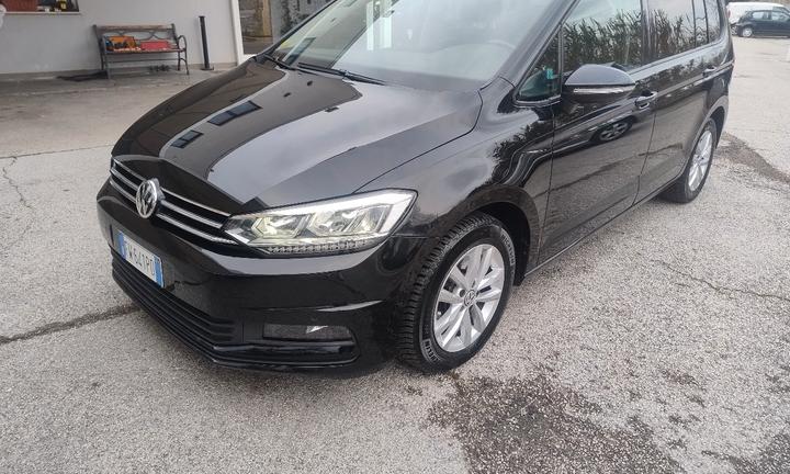 Volkswagen Touran 2.0 TDI 7 POSTI