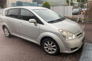 Toyota Corolla Verso 2.2 16V D-4D Sol