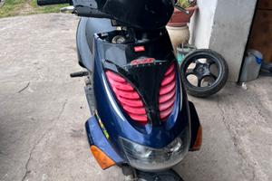 Aprilia sr