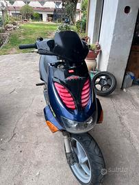Aprilia sr
