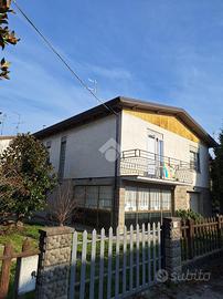 CASA INDIPENDENTE A BAGNACAVALLO