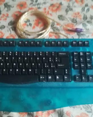 Tastiera PC ergonomica