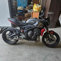Triumph Trident 660