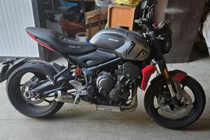 Triumph Trident 660