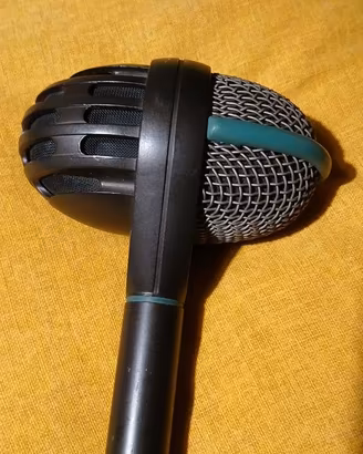 Microfono AKG D 112