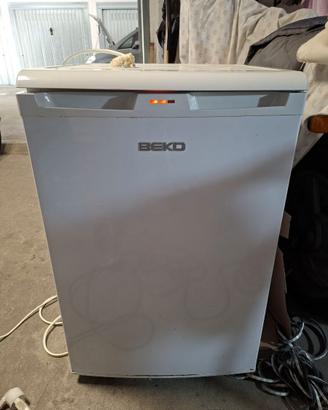 Congelatore Verticale Beko 85L - FSE 1010 - Perfet