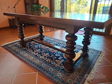 Tavolo in legno massello stile rustico